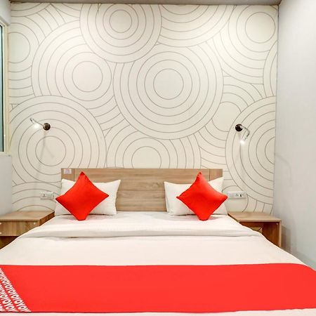 Hotel O Jps Grand Hotel New Delhi Ngoại thất bức ảnh