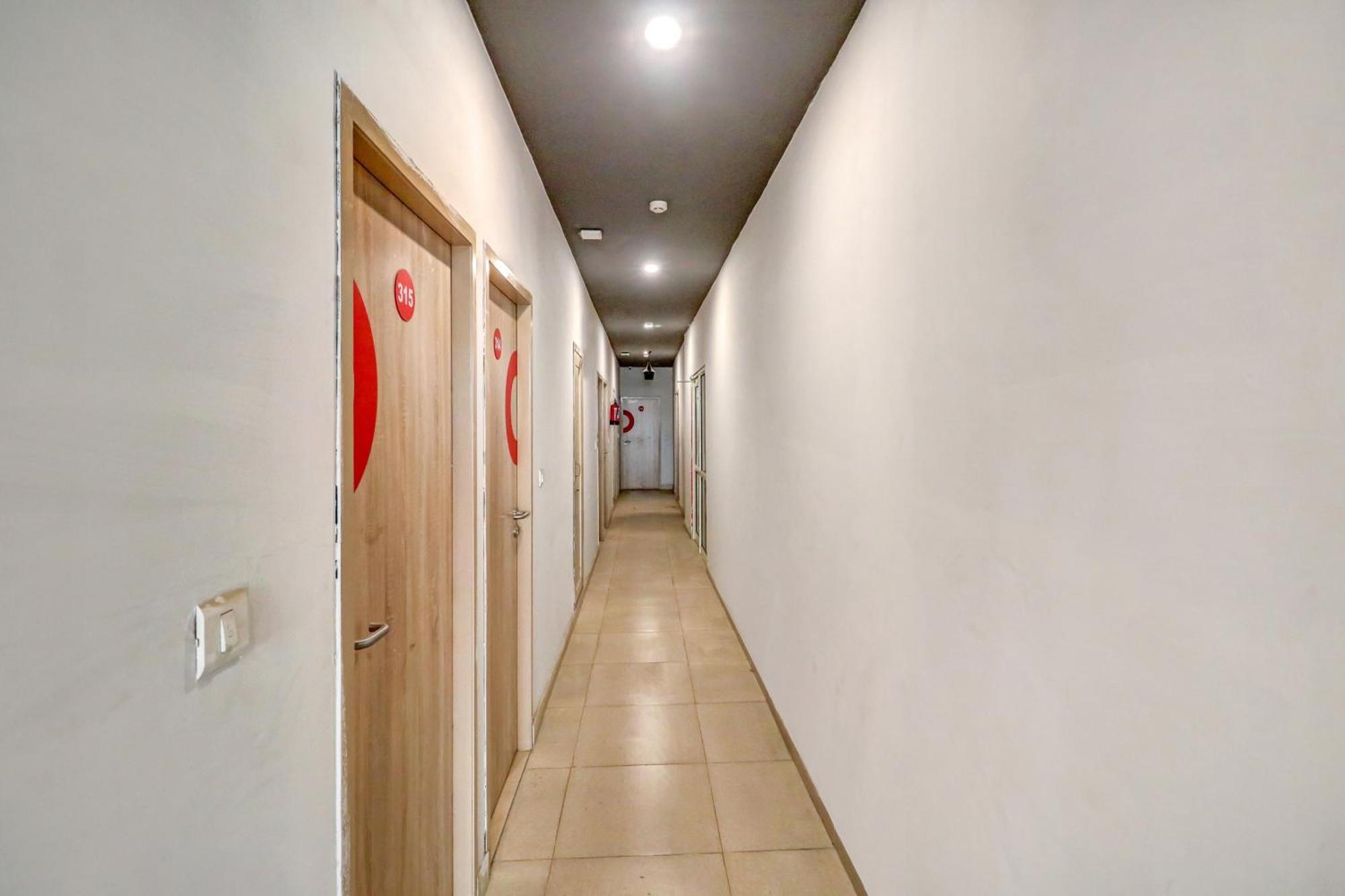 Hotel O Jps Grand Hotel New Delhi Ngoại thất bức ảnh