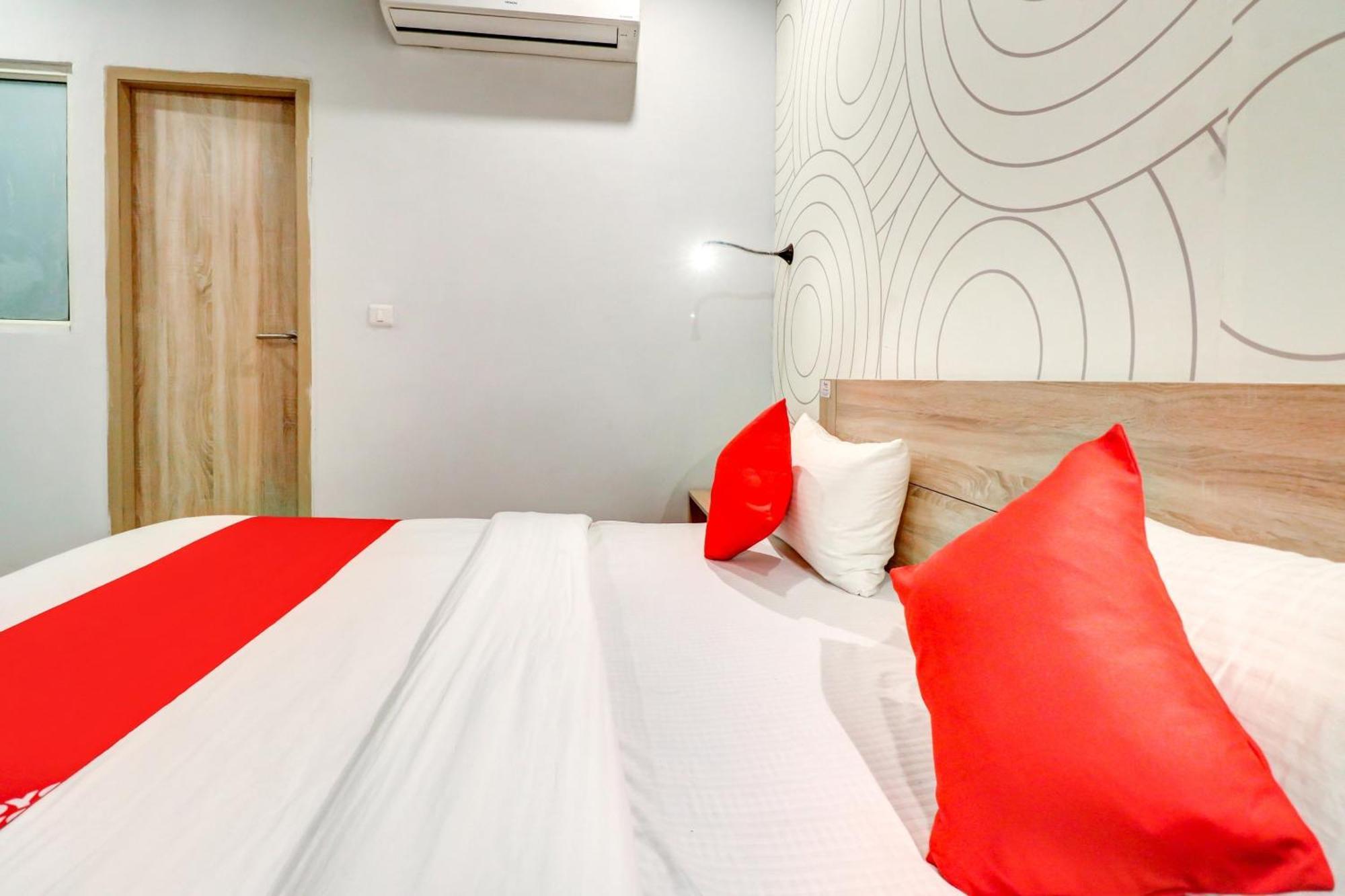 Hotel O Jps Grand Hotel New Delhi Ngoại thất bức ảnh